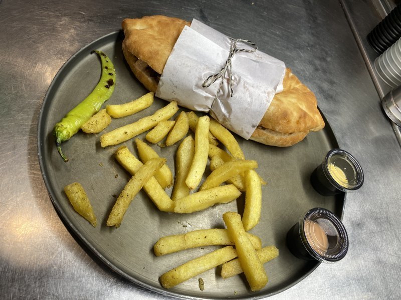 ساندویچ گوشت تیسا